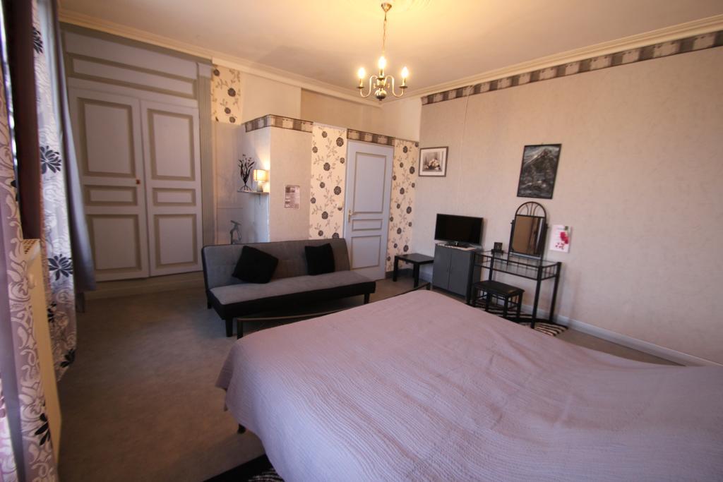 Domaine Des Roses Bed and Breakfast Vaudelnay Værelse billede