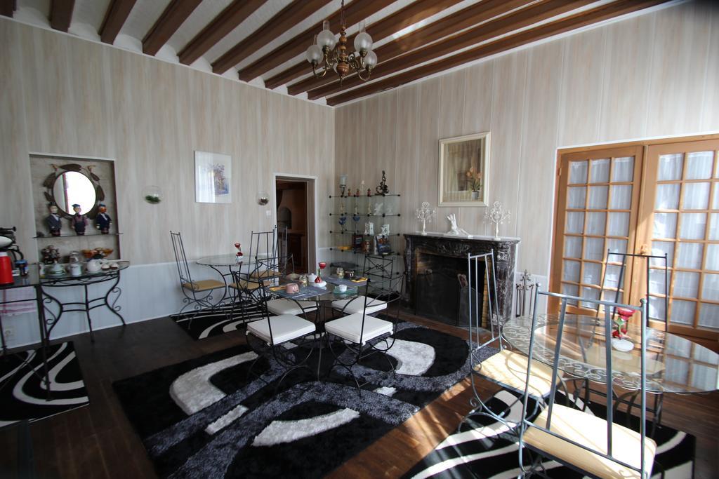 Domaine Des Roses Bed and Breakfast Vaudelnay Eksteriør billede