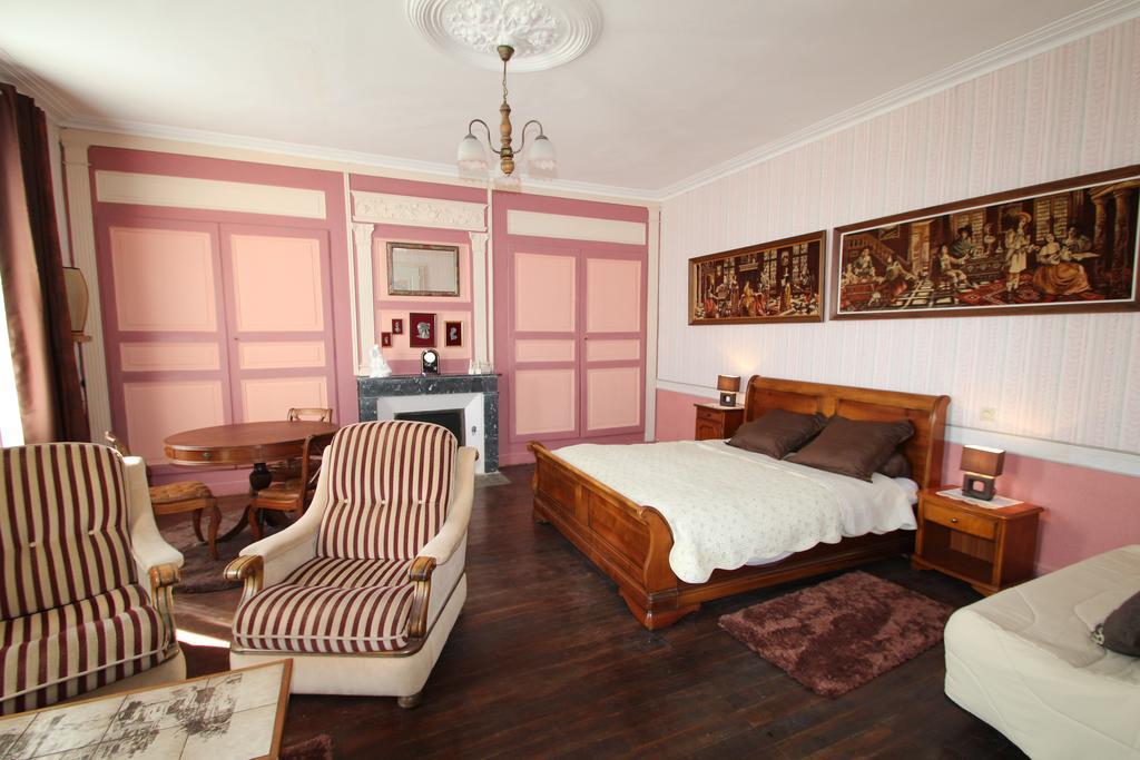 Domaine Des Roses Bed and Breakfast Vaudelnay Værelse billede