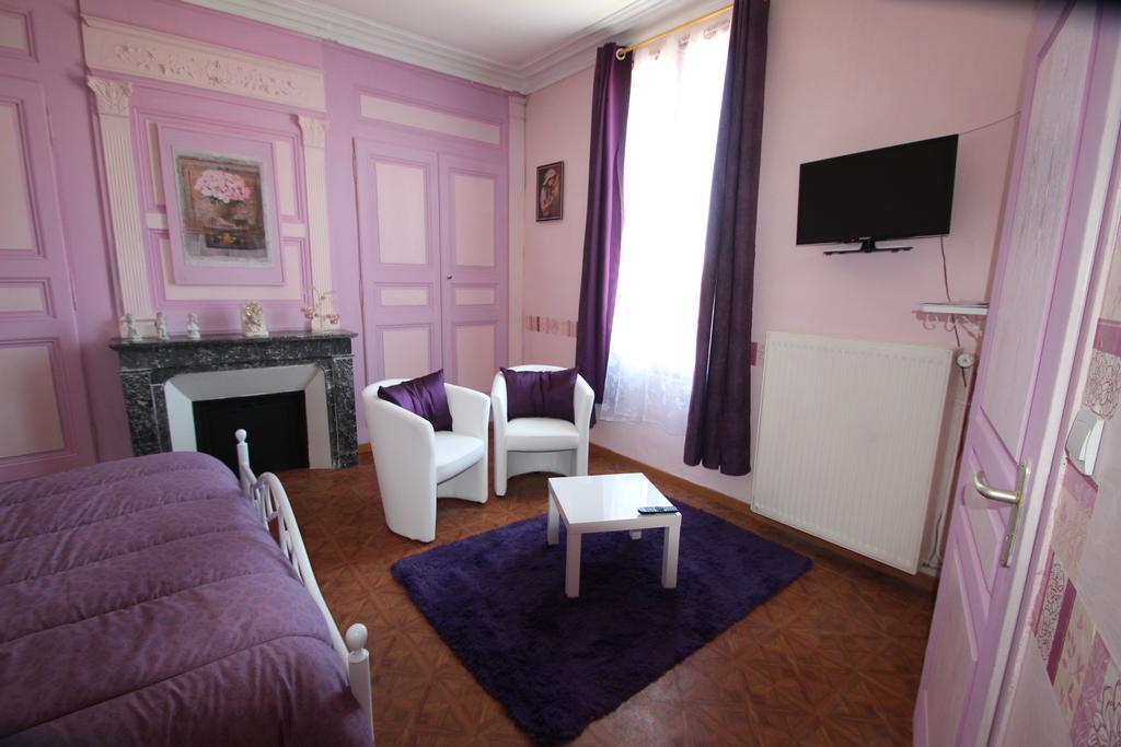 Domaine Des Roses Bed and Breakfast Vaudelnay Værelse billede